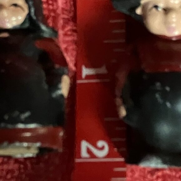 Cute Vintage Salt & Pepper Set Amish - Picture 5 of 5